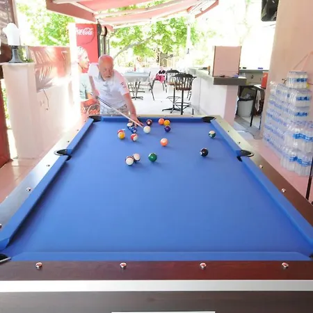 Hotell Swans 1 2*